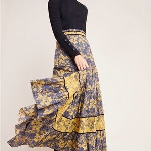 Chic Floral Maxi Skirt in Yellow and Blue